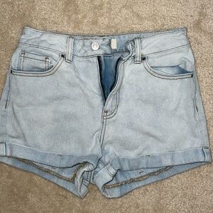 Pacsun jean shorts size 24